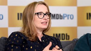 Sarah Jones, Giovanni Ribisi ve Alexia Landeau, Julie Delpy Dizisi ‘On the Verge’in Kadrosunda
